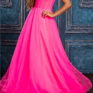 Elegant Pink Evening Gown
